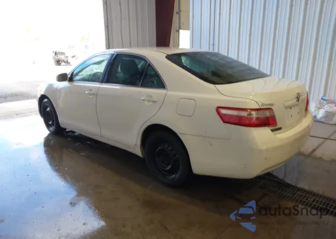 2009 Toyota Camry z USA, uszkodzony, nr VIN 4T1BE46K29U808975